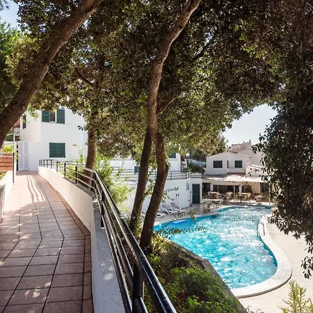 Alta Galdana Aparthotel 3*