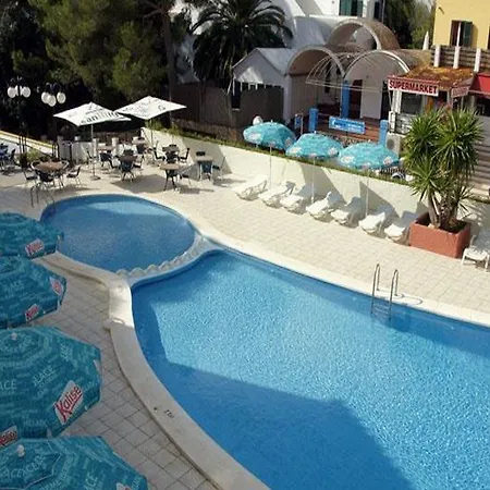 Alta Galdana Aparthotel
